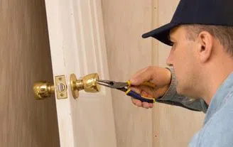 Golden Locksmith Services Boca Raton, FL 561-325-7106 Golden Locksmith Services Boca Raton, FL 561-325-7106 - 2-Cheap-Locksmith